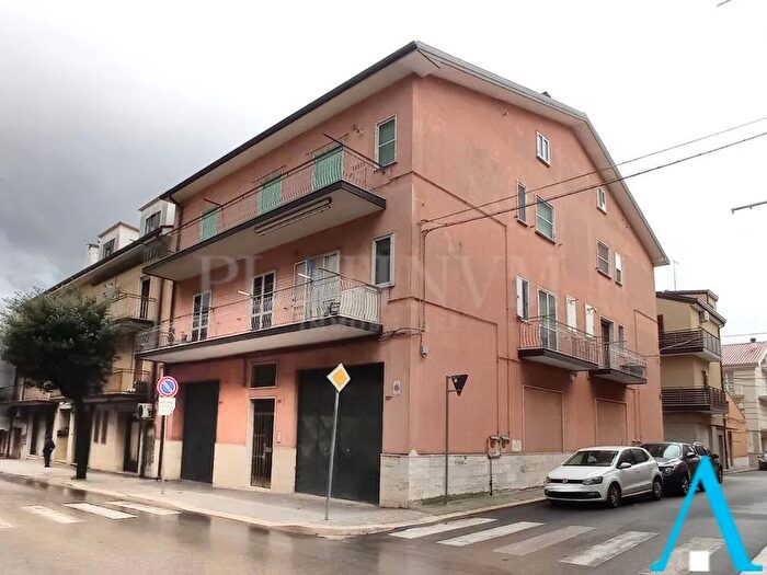 Appartamento quadrilocale in vendita in Via Foggia, San Giovanni Rotondo