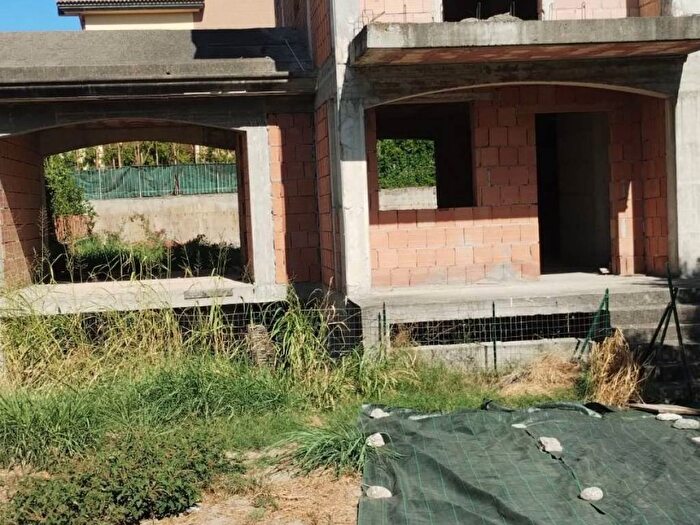 Casa con 6 locali in vendita in Viale Magna Grecia, Fortuna Corvo, Catanzaro
