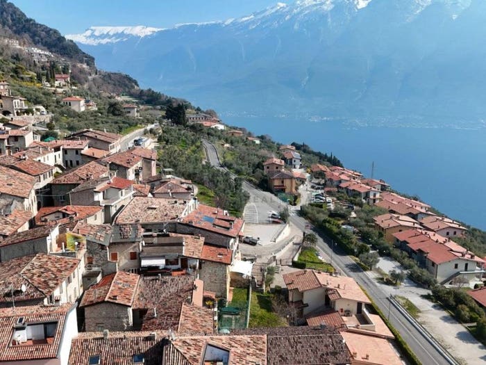 Casa con 5 locali in vendita in Via Porto, Oldesio, Tignale