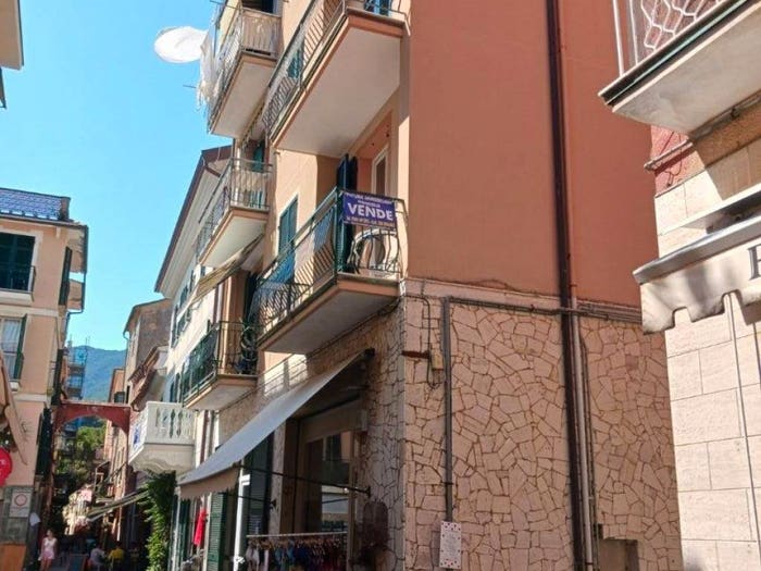 Appartamento trilocale in vendita in Via Vittorio Emanuele, Centro, Moneglia