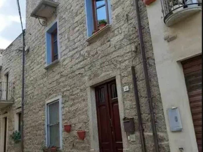 Appartamento monolocale in vendita in Via Sassari, Gavoi