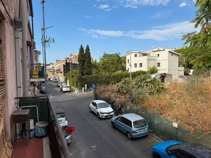 Appartamento bilocale in vendita in Via Riccardo Casalaina, Picanello, Catania