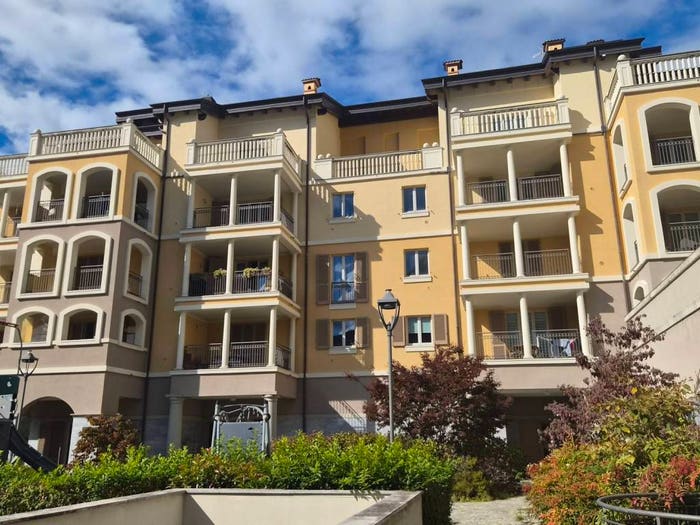 Appartamento quadrilocale in vendita in Via Brigate Garibaldi, Centro, Varallo