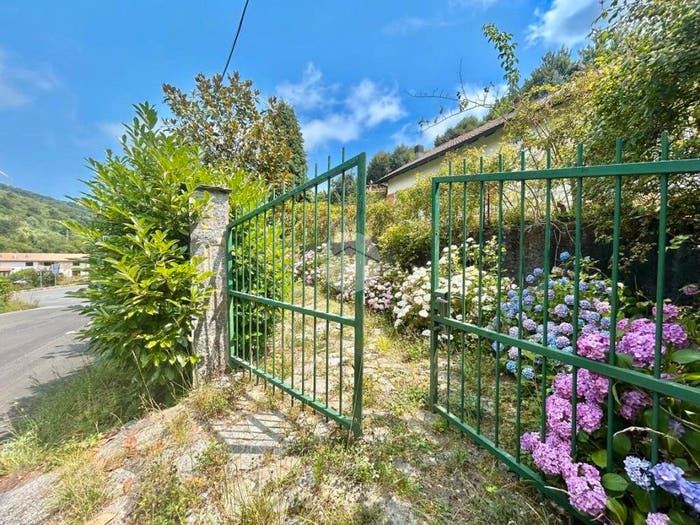 Casa con 6 locali in vendita in Frazione Montenotte Superiore, Cairo Montenotte
