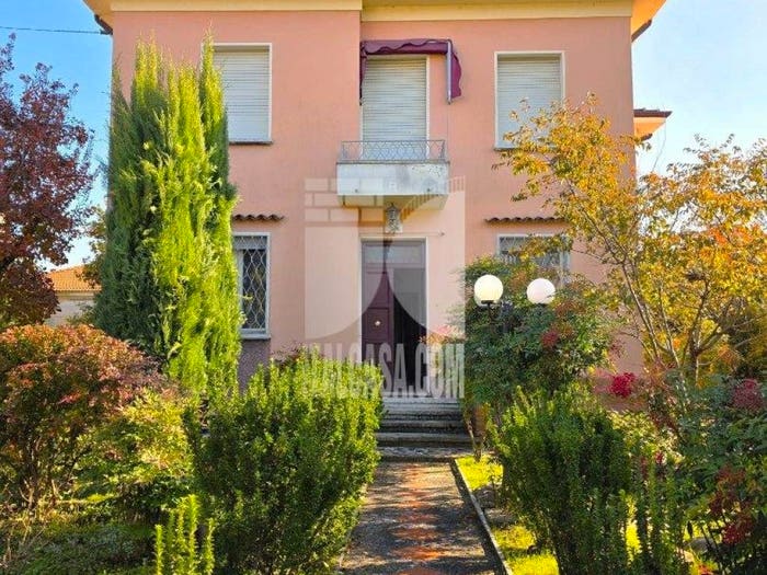 Casa con 6 locali in vendita in Via Cisa, Cerese, Borgo Virgilio