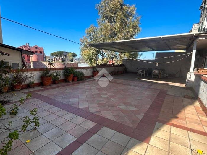 Appartamento con 5 locali in vendita in Viale margherita, Ponticelli, Napoli