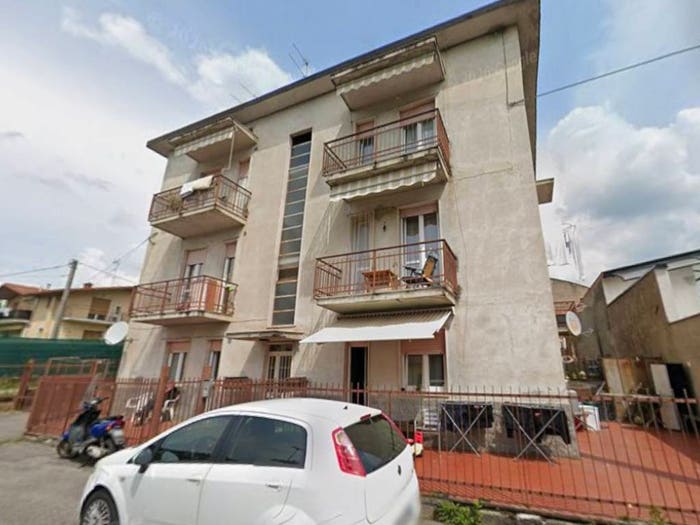 Appartamento trilocale in vendita in Via Ugo Foscolo, Cenate Di Sotto, Cenate Sotto
