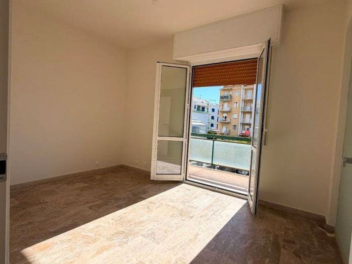Appartamento monolocale in vendita in Viale Riviera, Centro, Pietra Ligure