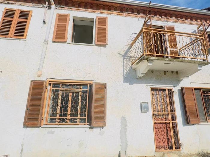 Casa trilocale in vendita in Frazione Quarto Inferiore, Castiglione, Asti