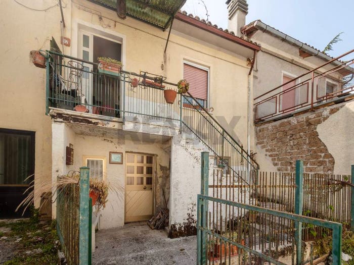Casa con 5 locali in vendita in VOCABOLO MOLINACCIO, Molinaccio, Nocera Umbra