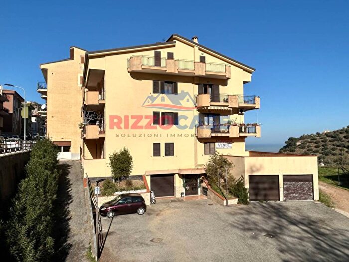 Appartamento con 5 locali in vendita in Via Acqua di Vale, Rossano, CoriglianoRossano