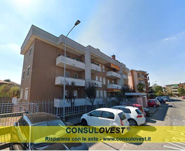 Appartamento quadrilocale in vendita in Via Arrigo Boito, San Pietro Pace, Rho