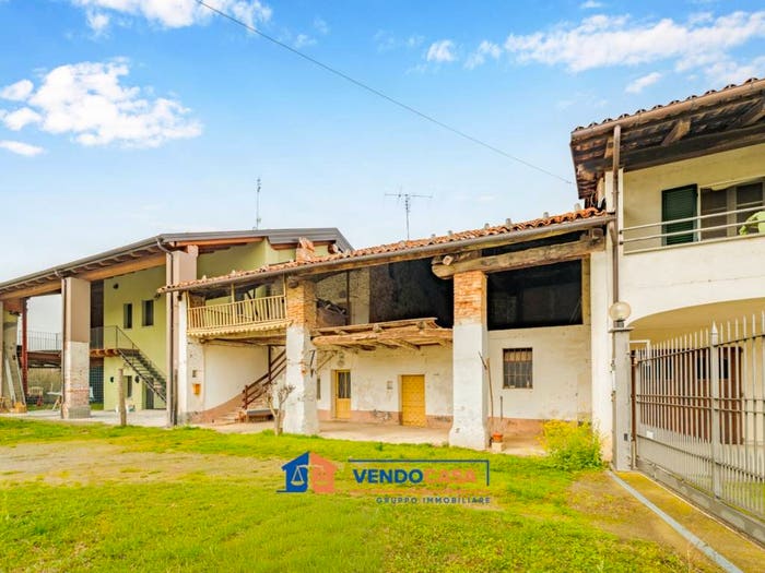 Casa quadrilocale in vendita in Strada di Gratteria, San Giovanni Govoni Gratteria San Quintino Pascomonti, Mondovì