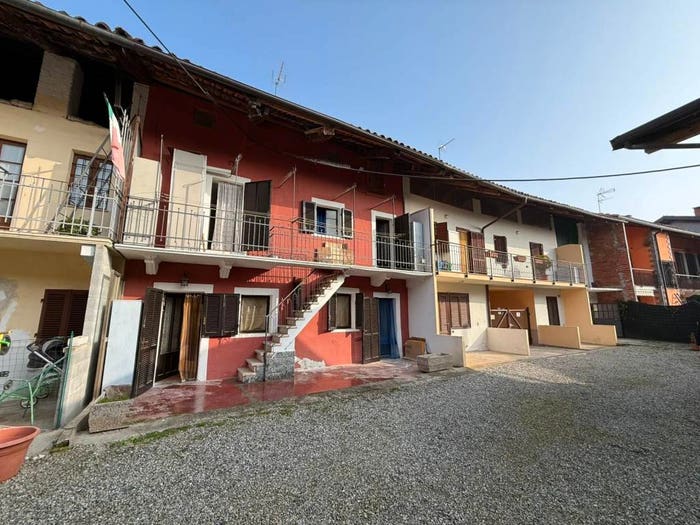 Casa quadrilocale in vendita in Via Ferreri Noli, San Ponso