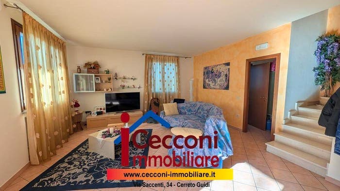Casa con 6 locali in vendita in Cerreto Guidi