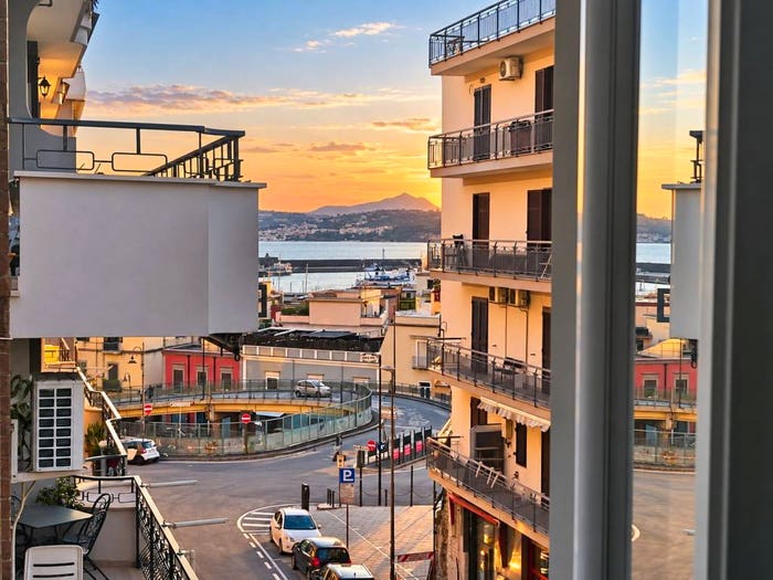 Appartamento bilocale in affitto in Via Giovan Battista Pergolesi, Anfiteatro, Pozzuoli