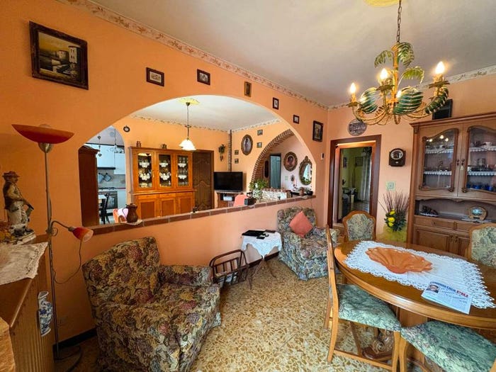 Casa con 5 locali in vendita in Via Umberto I, Centro, Castello di Annone