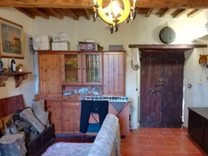 Appartamento trilocale in vendita in Zona Faldo, Montone
