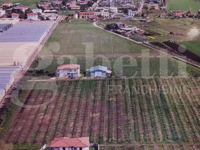 Casa con 6 locali in vendita in Via Urano, Torre del Padiglione Carano, Aprilia