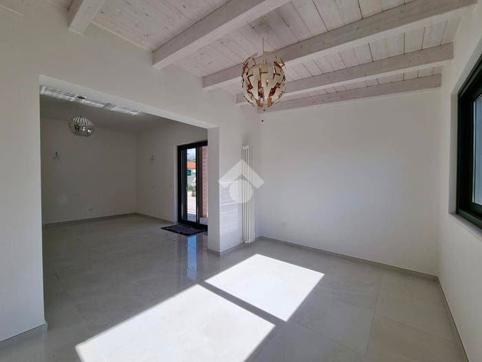 Appartamento trilocale in vendita in Via Nazionale, Castelnuovo Vomano, Castellalto