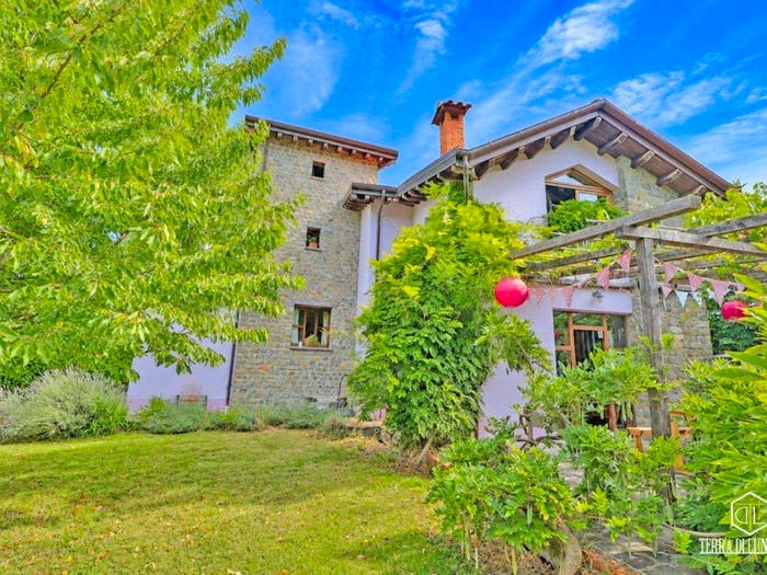 Casa con 5 locali in vendita in Via Salano Salano, Licciana Nardi