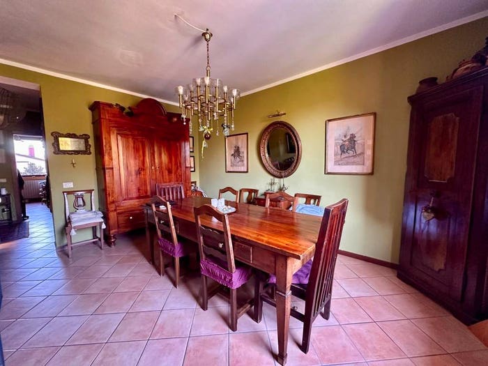 Appartamento con 6 locali in vendita in Via Sbaraglia, Centro, Crevalcore