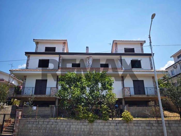 Casa con 6 locali in vendita in contrada padula, San Pietro in Guarano