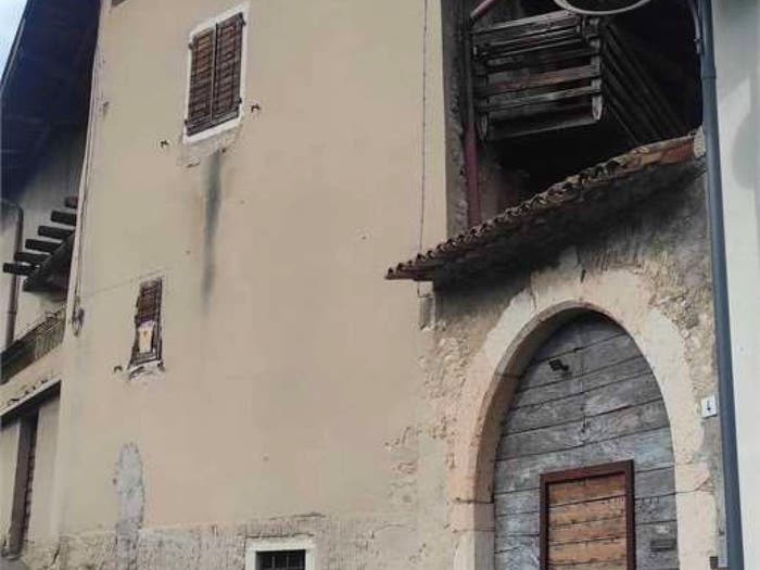 Casa quadrilocale in vendita in Centro, Nogaredo