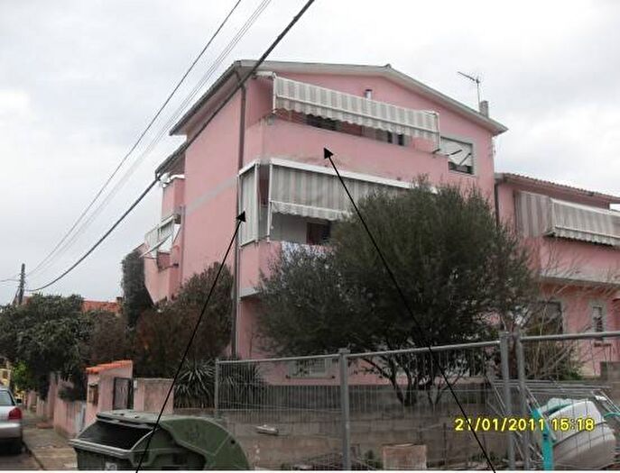 Appartamento con 6 locali in vendita in Via Piazzi, Isticadeddu Gregorio, Olbia