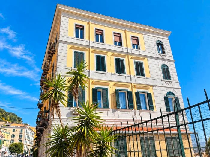Appartamento bilocale in vendita in Corso Vittorio Emanuele, Quartieri Spagnoli, Napoli