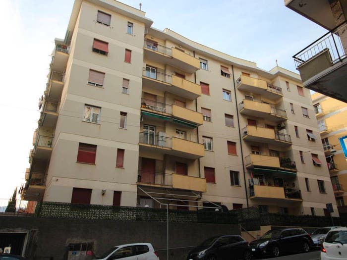 Appartamento quadrilocale in vendita in Via Taggia, Pra', Genova