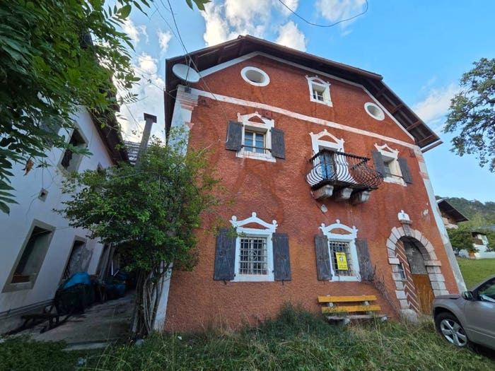 Casa con 6 locali in vendita in Piazza Municipio, Malborghetto, Malborghetto Valbruna