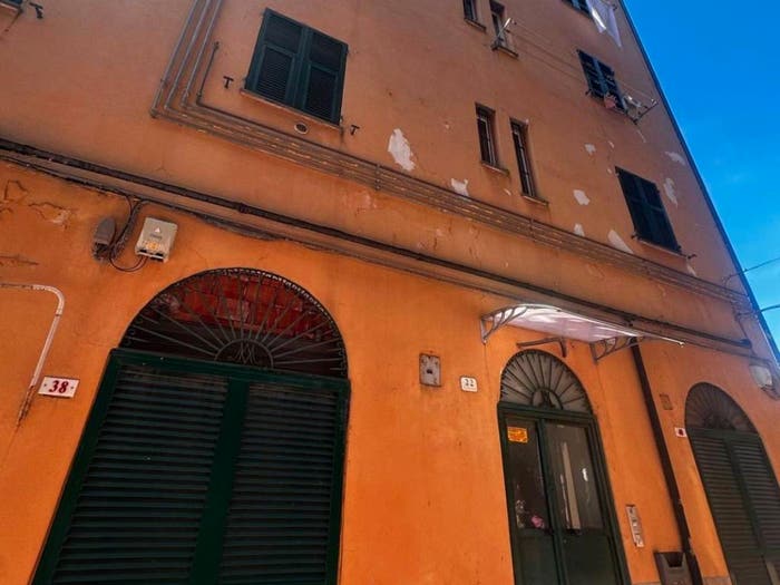Appartamento trilocale in vendita in Via Beata Chiara, Pontedecimo, Genova