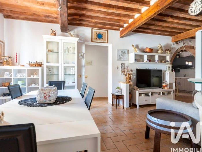 Appartamento con 5 locali in vendita in Via Magenta, Centro, Ponsacco