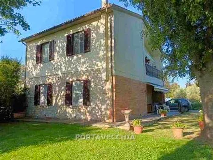 Casa quadrilocale in vendita in Neighbourhood MarruchetoRugginosa, Braccagni, Grosseto