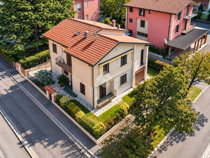 Casa trilocale in vendita in Via Francesco Martinoni, Sant'Anna, Brescia