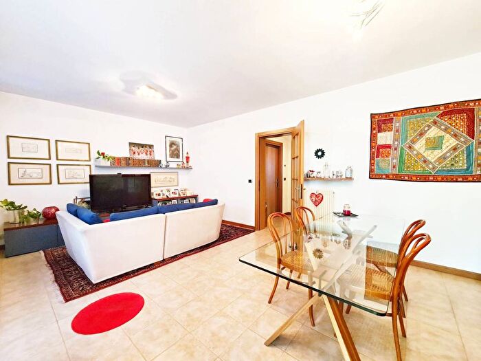 Casa con 6 locali in vendita in Via Marsala, Via Lumignacco Via Pozzuolo, Udine