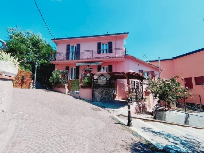 Casa quadrilocale in vendita in Via bufalini, Centro, Mercato Saraceno