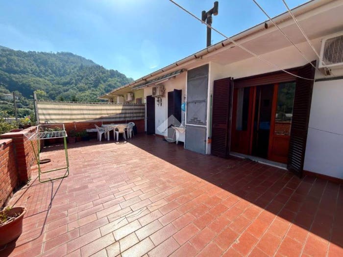 Appartamento con 5 locali in vendita in Via Mammianese Nord, Centro, Pescia