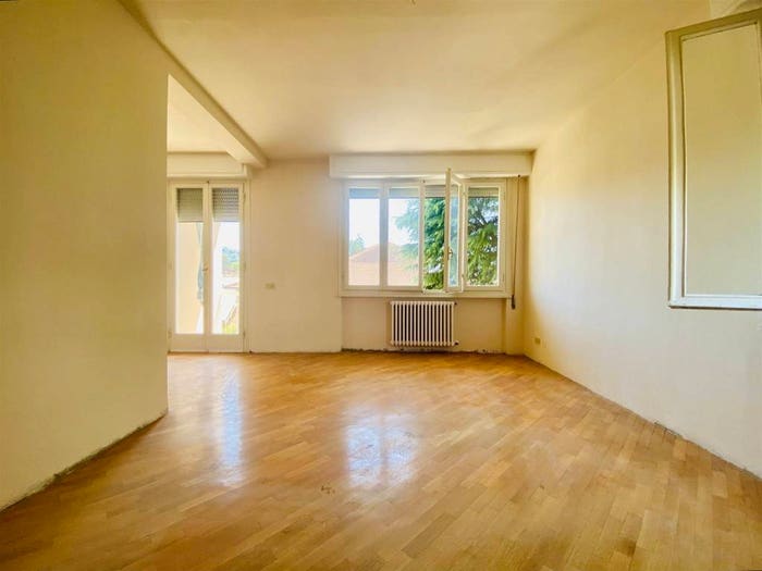 Appartamento con 5 locali in vendita in Viale Baccelli, MontecatiniTerme