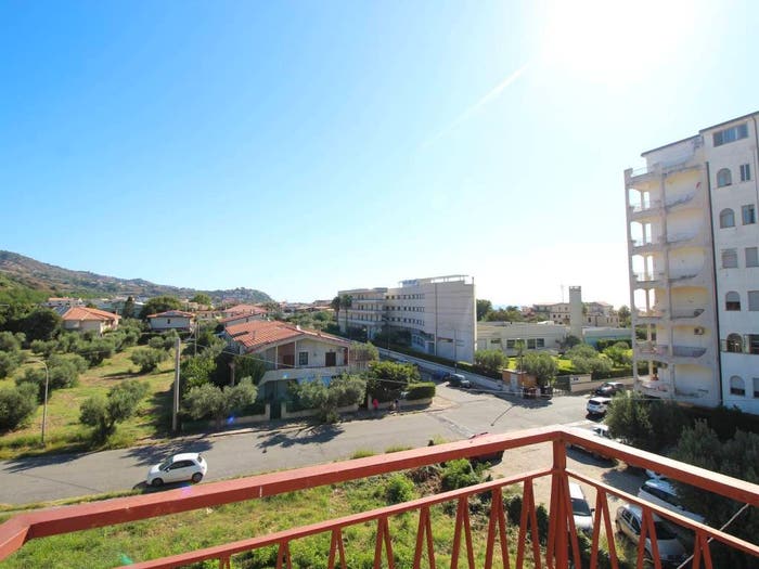 Appartamento quadrilocale in vendita in Via Fratelli Bandiera, Montepaone Lido, Montepaone