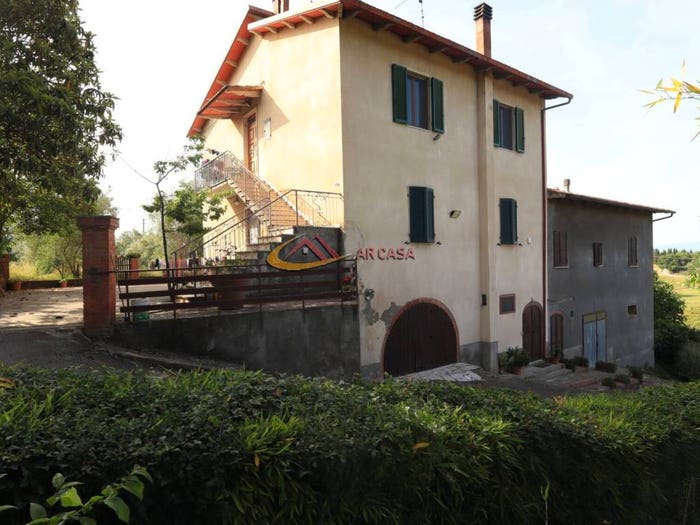 Appartamento con 5 locali in vendita in Lucignano