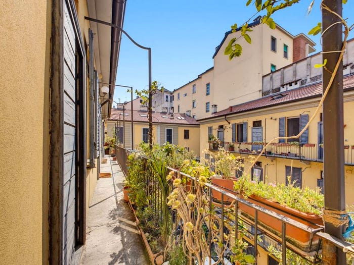 Appartamento trilocale in vendita in Corso San Gottardo, Milano