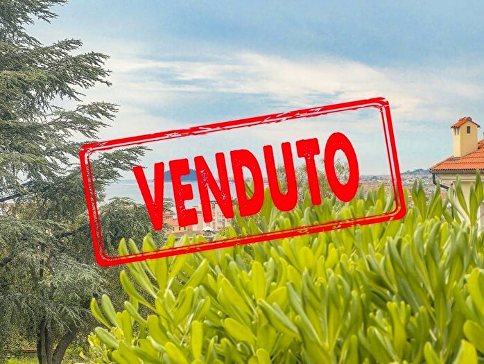 Appartamento bilocale in vendita in Via Cadanzo, Centro, Ceriale