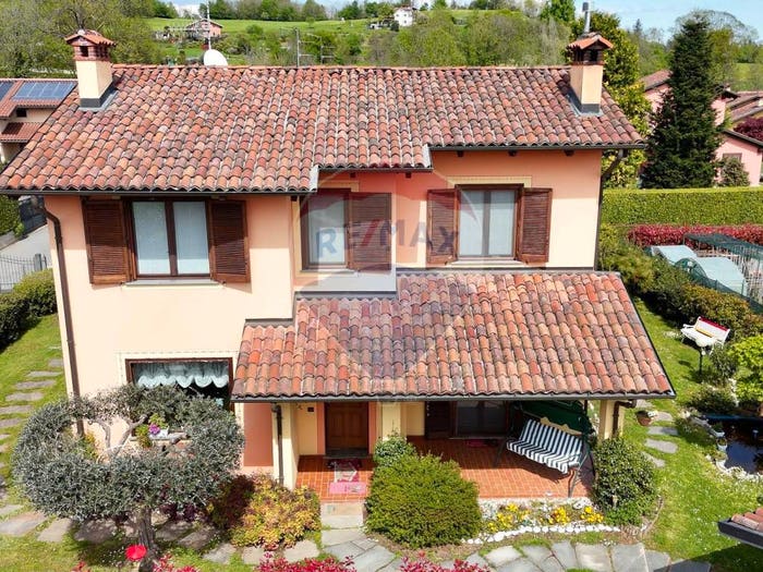 Casa con 6 locali in vendita in Via Secchia, Occhieppo Superiore