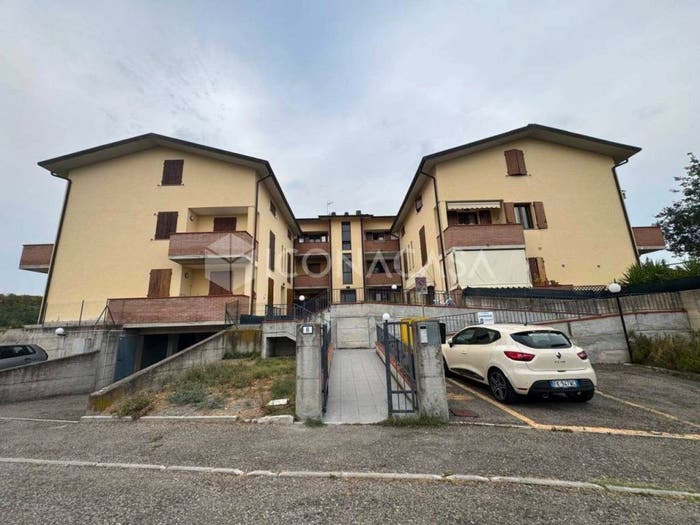 Appartamento quadrilocale in vendita in Via Edmondo De Amicis, Castellarano