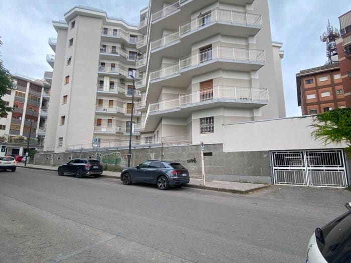 Appartamento con 5 locali in vendita in Via Nicola Giustiniani, Sala Mellusi, Benevento