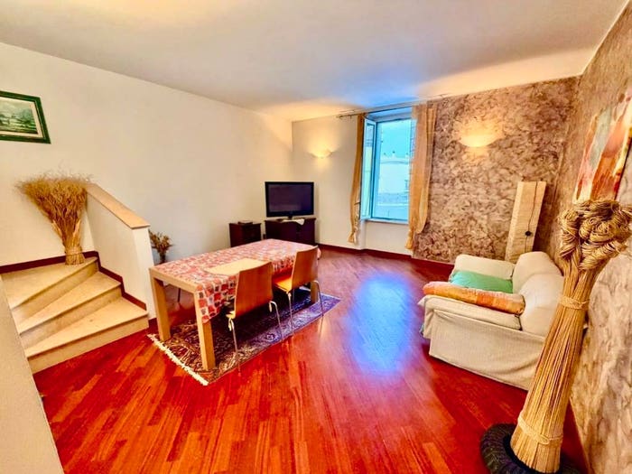 Casa trilocale in vendita in Piazza Roma, Centro, Gossolengo