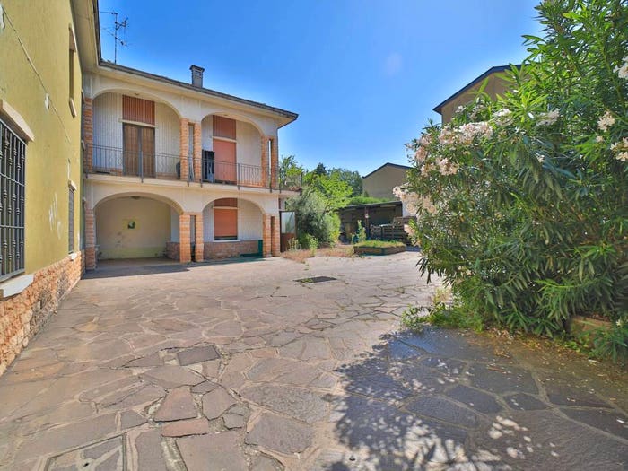 Casa con 5 locali in vendita in Verderio Superiore, Verderio