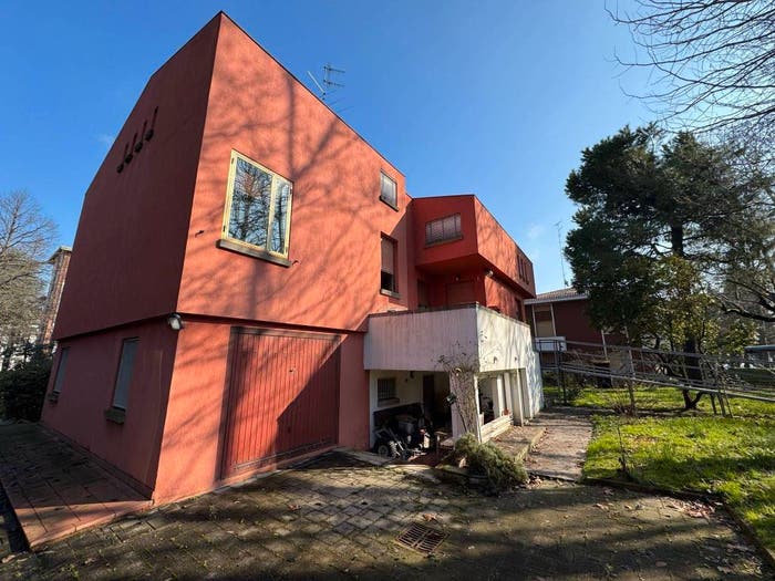 Casa con 6 locali in vendita in Via Stalingrado, San Lazzaro, Parma